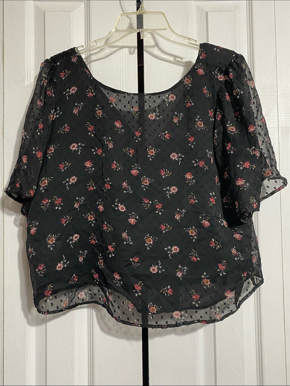 Loft black lined Floral Print' Flutter Sleeve Bow Back Top blouse shirt SZ LARGE
